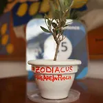 Zodiacus Aparthotel 4*