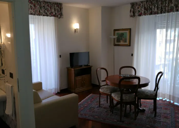 Zodiacus Apartmanhotel Bari