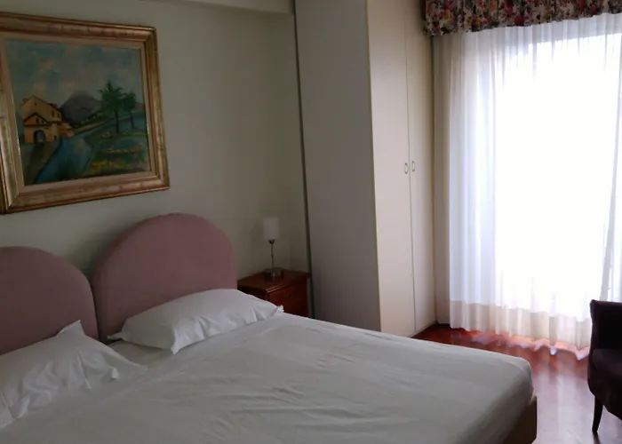 Zodiacus מלון דירות בארי